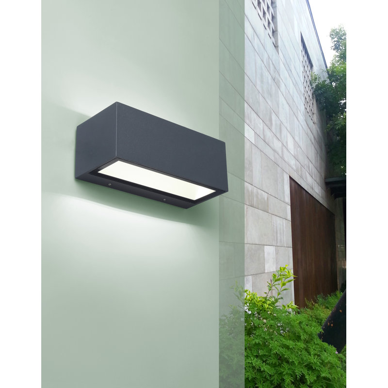Giza 1-Light Integrated LED Outdoor Wall Light