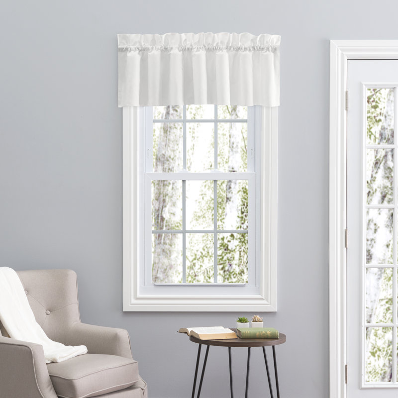Ellis Balloon Window Valance, Ice Cream