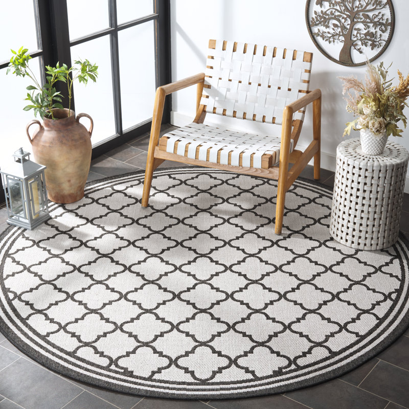 Ferrill 100 Performance Geometric Indoor/Outdoor Area Rug, Round 6'7"