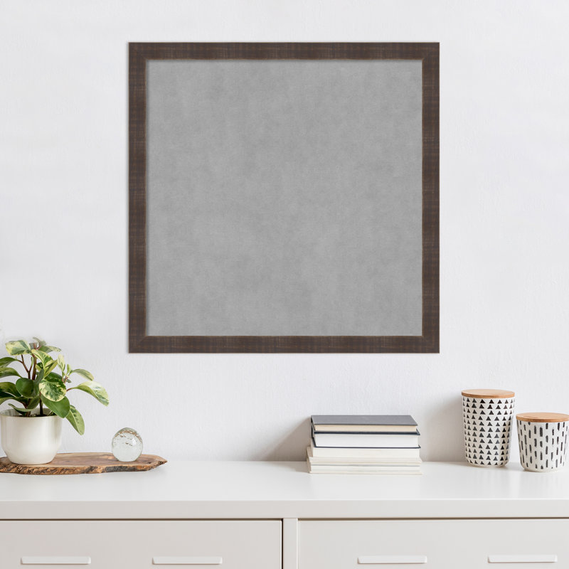 Tableau d'affichage magnétique en métal avec cadre en bois massif , H 26 po x l 26 po x P 1 po