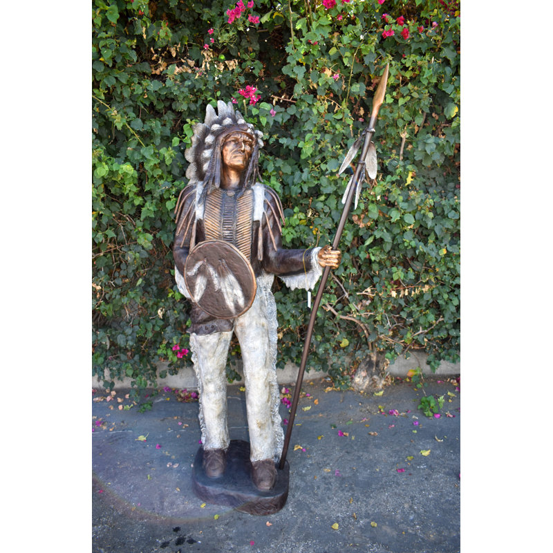 Statue de chef indien en bronze à motif patine verte et brune de collection Nifao 42 po x 24 po x H 74 po
