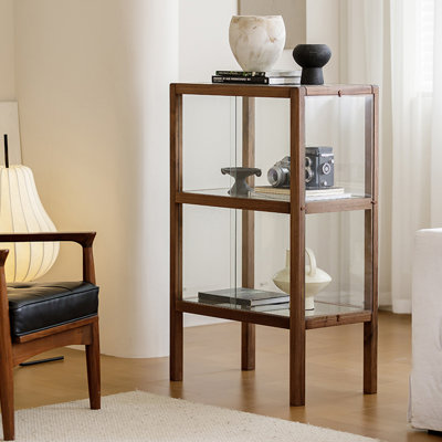 Vitrines en bois massif brun
