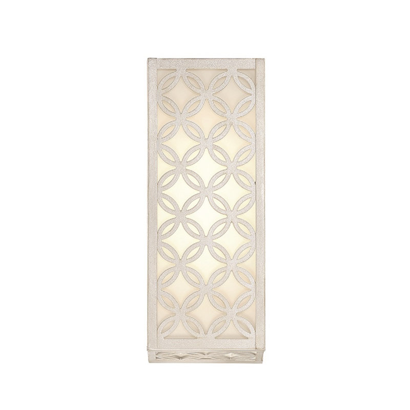 Clover LED Outdoor Wall Sconce in Silver