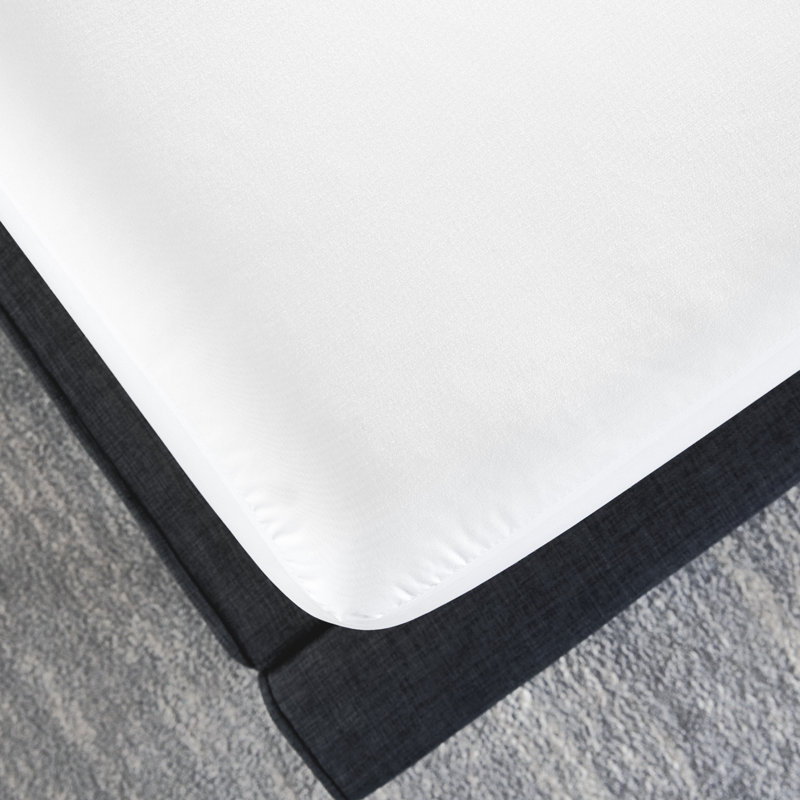 Twin White Polyester Waterproof Mattress Protector