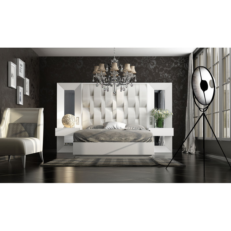 King Upholstered 4 Piece Bedroom Set, Matte