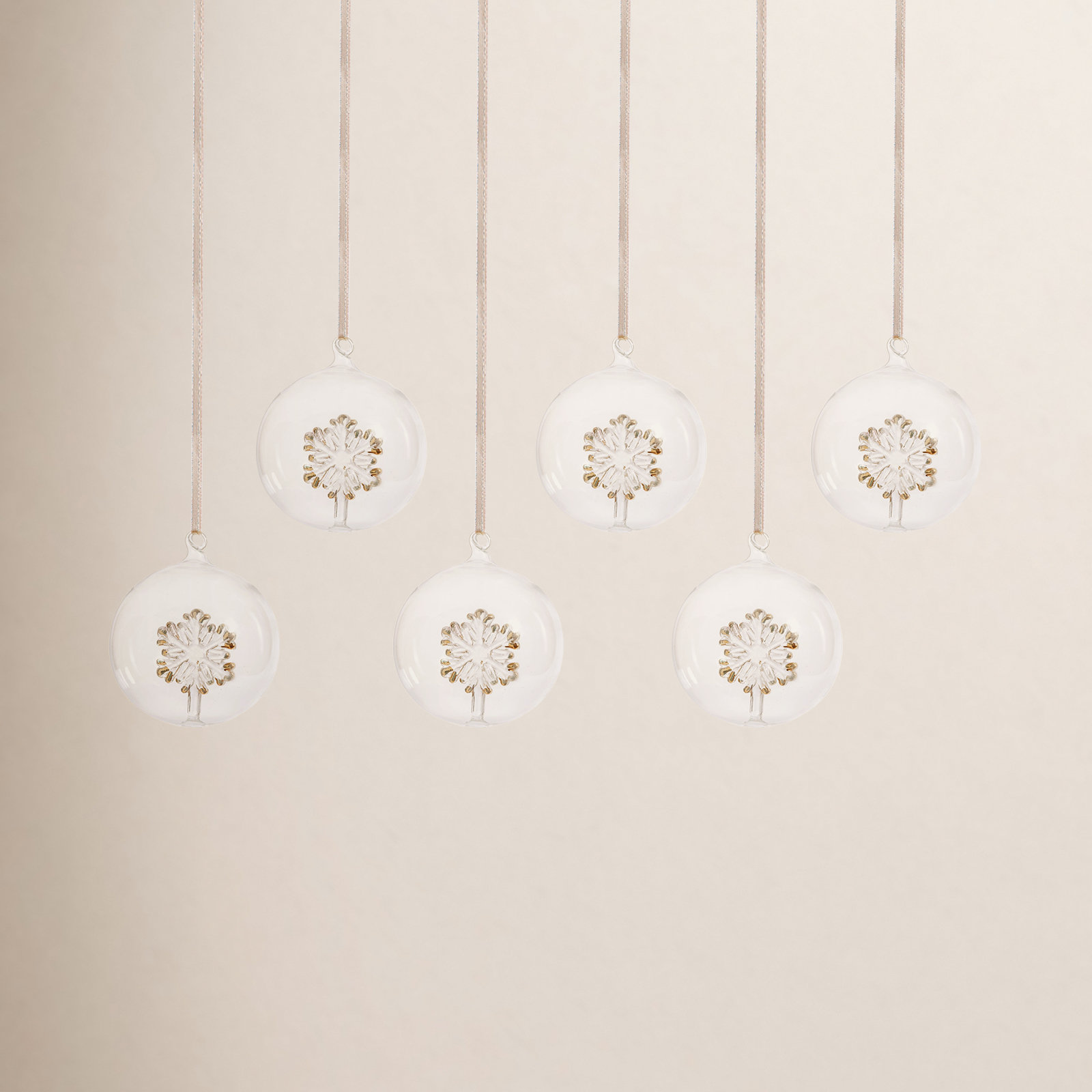 Hokku Designs 4" Glass Bauble, 4" H x 4" W x 4" D