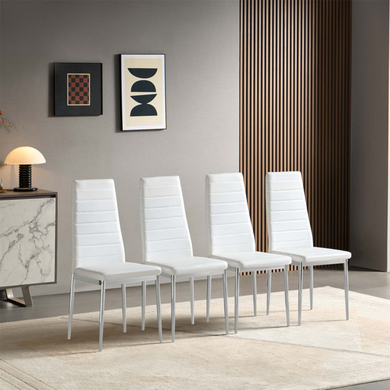 Ensemble de chaises de salle à manger de style moderne pour 4 personnes avec cuir PU confortable et pieds chromés pour une salle à manger élégante et fonctionnelle