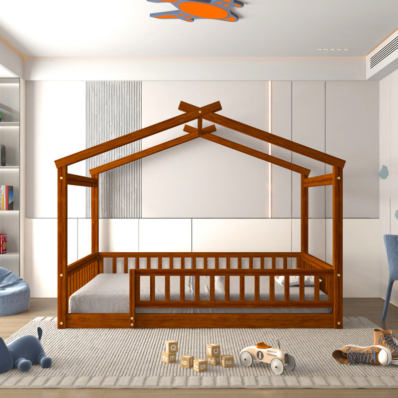 Structure de lit pleine grandeur avec clôture, finition noyer, pin, style maison de jeu pour une maison de sommeil amusante et confortable, construction en pin, espace de jeu, aménagement semi-fermé