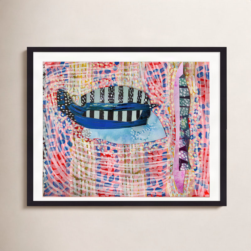 Chrysalis par K'era Morgan, H 12 po x l 16 po, Papier noir avec une seule photo encadrée, Blanc