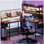 Bureau en L, bureau d'ordinateur en coin réversible avec prise de courant et lumière DEL, bureau de jeu avec tablette de rangement et support pour écran, brun rustique