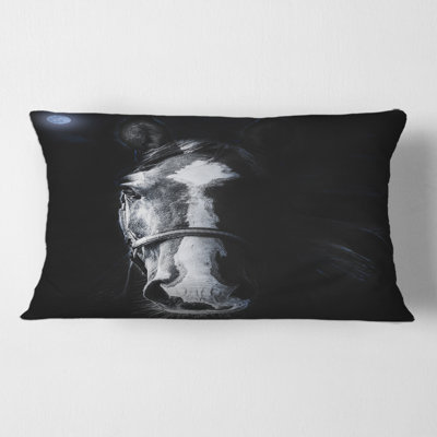 Housse et insert de coussin rectangulaire Horse Staring Sinister