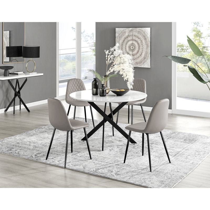Ensemble repas pour quatre personnes, Cappuccino / noir