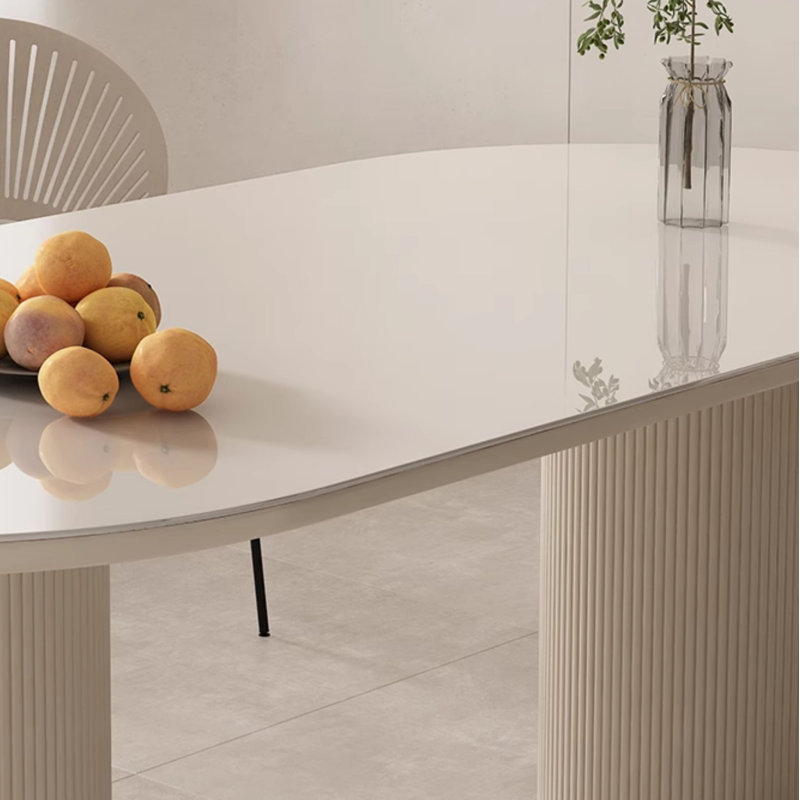 Table de salle à manger en pierre matte avec pieds colonne romaine, H 29,5 po x L 78,7 po x l 35,4 po