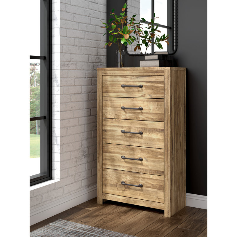 Korneliya Chest of Drawers