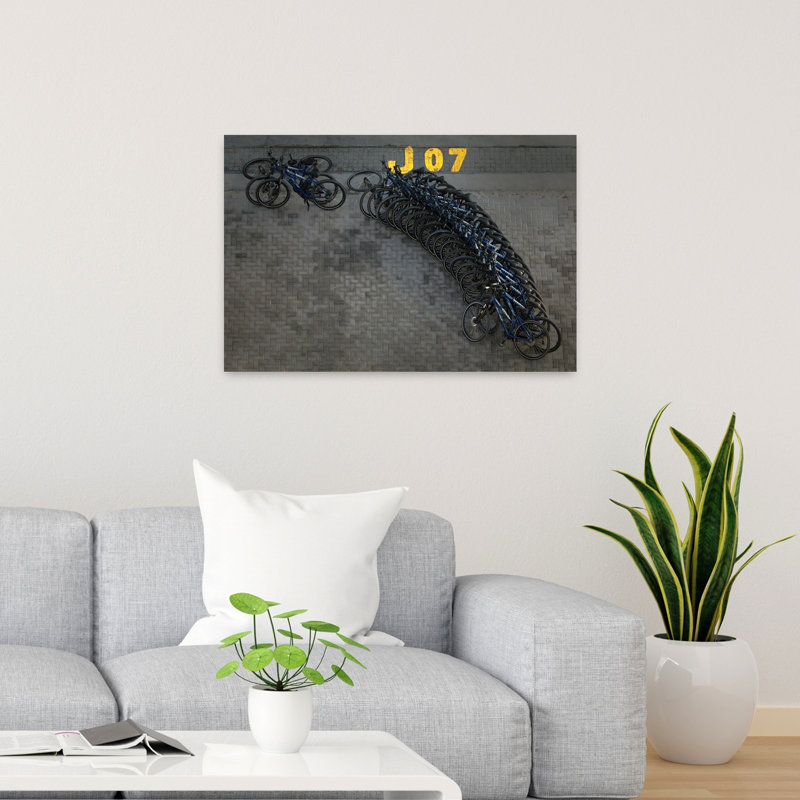 Impression d'art mural abstrait sur une bicyclette, montagne contemporaine, 24" H x 36" W