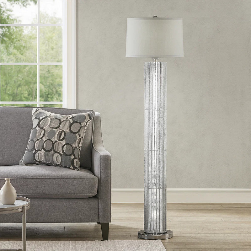 Lampe sur pied traditionnelle en chrome 57 po Mayman