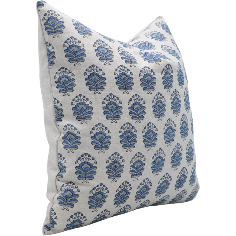 Coussin décoratif à housse de coussin imprimé à la main Fab divine - Bheesma, Bleu, Forme rectangulaire, H 12 po x l 20 po