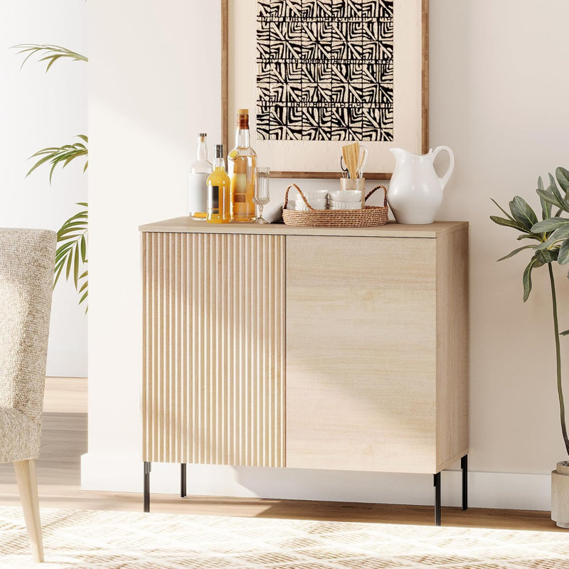 Buffet 31,5 "à cannelures - Crédence moderne avec 2 portes et tablettes réglables - Rangement pour la salle à manger, la cuisine ou le salon - Bar à vin, café ou console de vestibule idéal