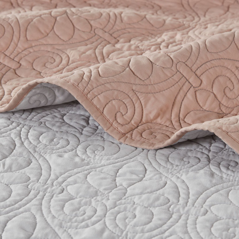 Quebec Reversible Quilt Set, Navy, Twin/Twin XL Coverlet + 1 Standard Sham