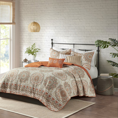 6 Piece Reversible Quilt Set With Throw Pillows Orange