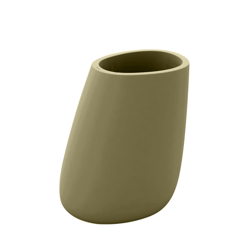 Plastic Pot Planter, 27.5" H x 18" W x 24" D, Steel