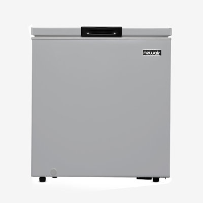 NewAir 5 cu ft Chest Freezer with Adjustable Temperature Controls