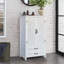 Grande armoire de rangement blanche 27 po Accent Tower - Buffet en bois rustique - Armoire buffet polyvalente avec rangement pour la décoration et l'organisation élégantes avec deux portes et deux tiroirs
