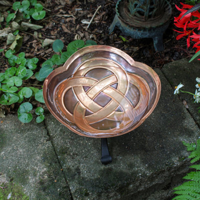 Dara Knot Birdbath with Tripod Stand
