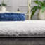 Tapis géométrique gris clair / blanc-1672477137
