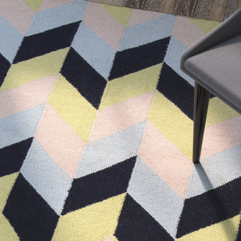 Crisman Wool Geometric Indoor Rug, Rectangle 2' x 3'