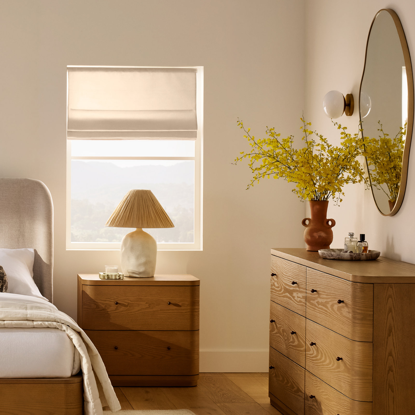 Vibi Single Light Dimmable Flush Mount Sconce, Burnished Brass
