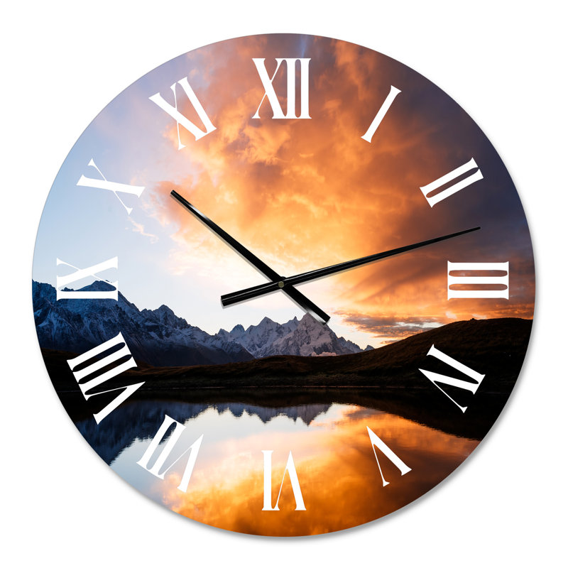 Morning Sunsrise Mountainscape - Horloge murale traditionnelle, Petit