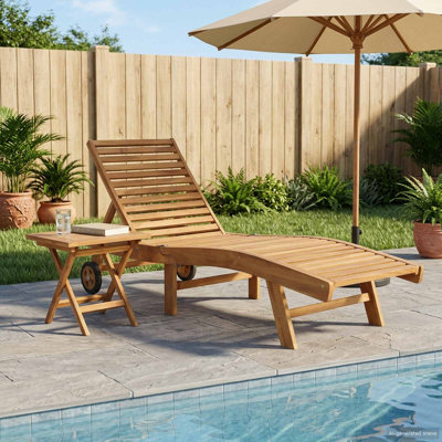 Outdoor Lounge Chair