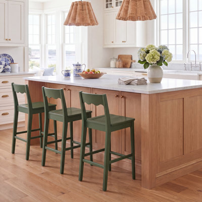 Rosetty Scallop Counter Stool
