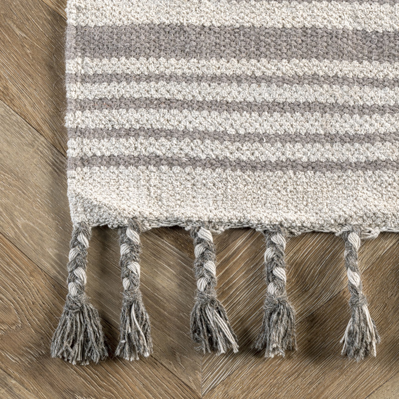Tapis décoratif gris clair tissé à plat à la main à rayures, Rectangle 4 pi x 6 pi