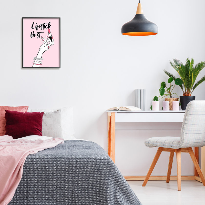 Rouge à lèvres, maquillage, calligraphie, phrase glamour, accessoires de bijoux, H 16 po x l 20 po
