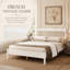 Grand lit plateforme en bois Bolton avec tête de lit à broche classique, design organique moderne, lattes anti-bruit fixes-133600069