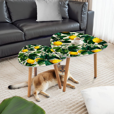 Ensemble de 2 tables basses gigognes triangulaires abstraites pour table de bout
