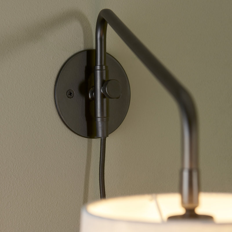 Thackinh Plug-in Swing Arm Sconce