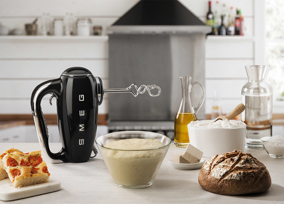 SMEG 50's Retro Style Electric Hand Mixer, Black