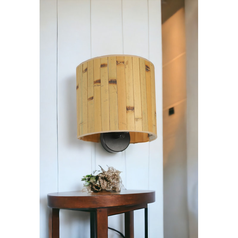 Yemina LED Wallchiere