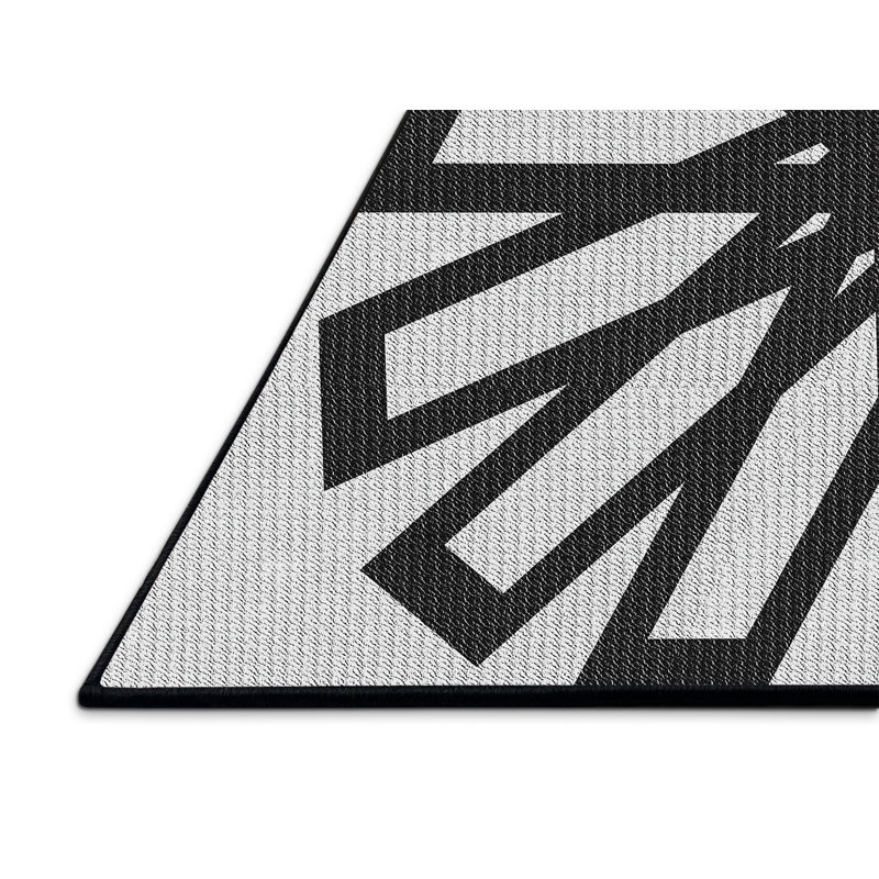 Tapis noir / blanc cassé Power Loom, Rectangle 5 pi x 7 pi
