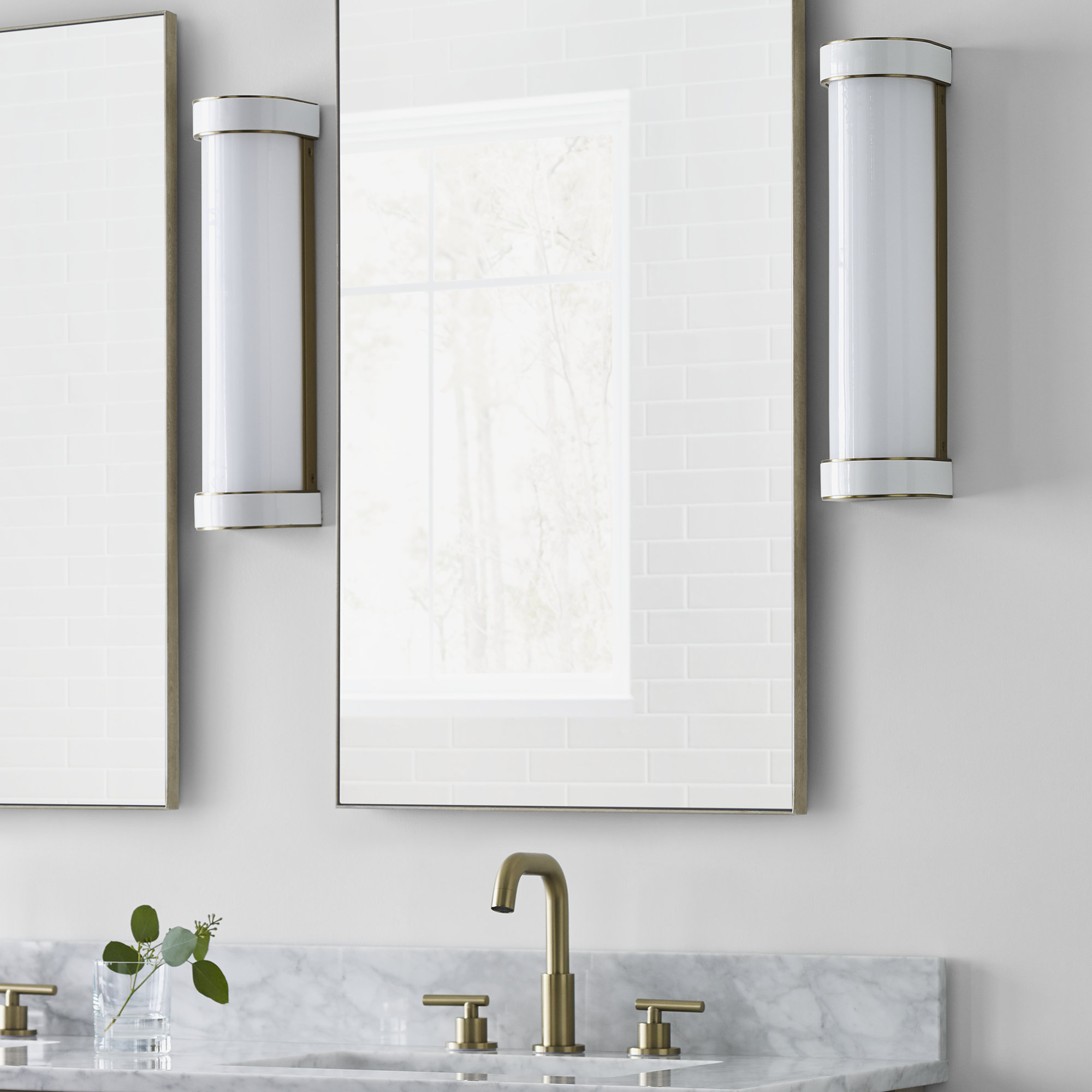 Moraine Single Alabaster Dimmable Vanity Light, Burnished Brass
