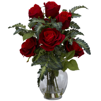 Arrangement floral roses en vase