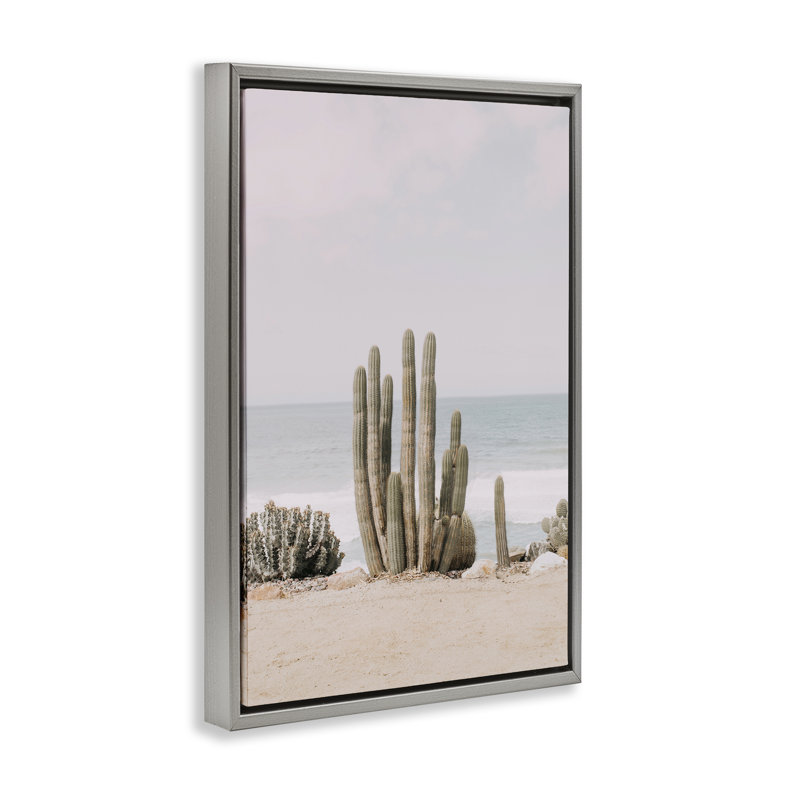 «Cactus on Beach Shore», toile flottante encadrée par Sissi et Seb, Cadre flottant gris lustré, H 31 po x l 21 po