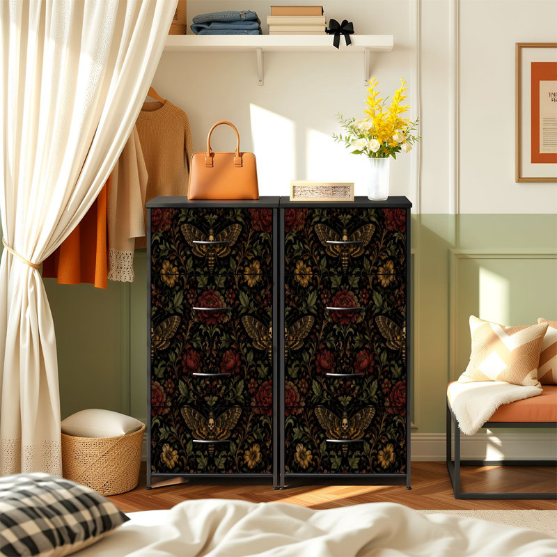 Commode pour chambre à coucher avec 4 tiroirs de rangement Crâne de papillon de nuit gothique foncé fleurs rouges Commodes de style botanique rétro Commode en acier avec cadre en placard