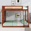 Lit superposé simple au dessus d'un lit double en bois avec bande lumineuse et tablettes de rangement-876073753