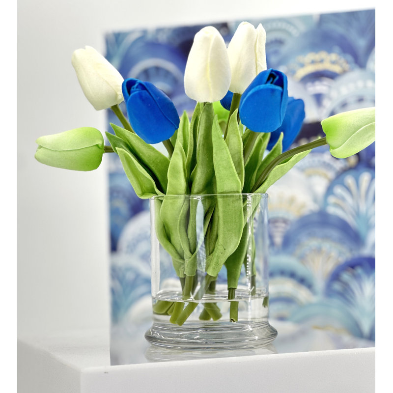 Petite tête en faux tulipes dans un vase, centre de table de petite taille, Blanc / bleu / vert