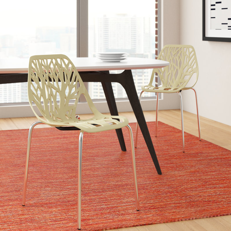 Chaises d'appoint empilables avec dossier à découpes florales et pieds en acier inoxydable - sièges de cuisine, de restaurant ou de banquet modernes