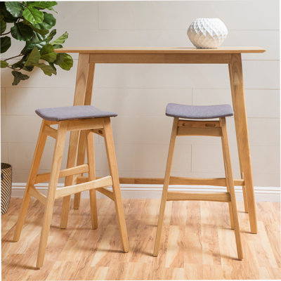 BAR STOOL